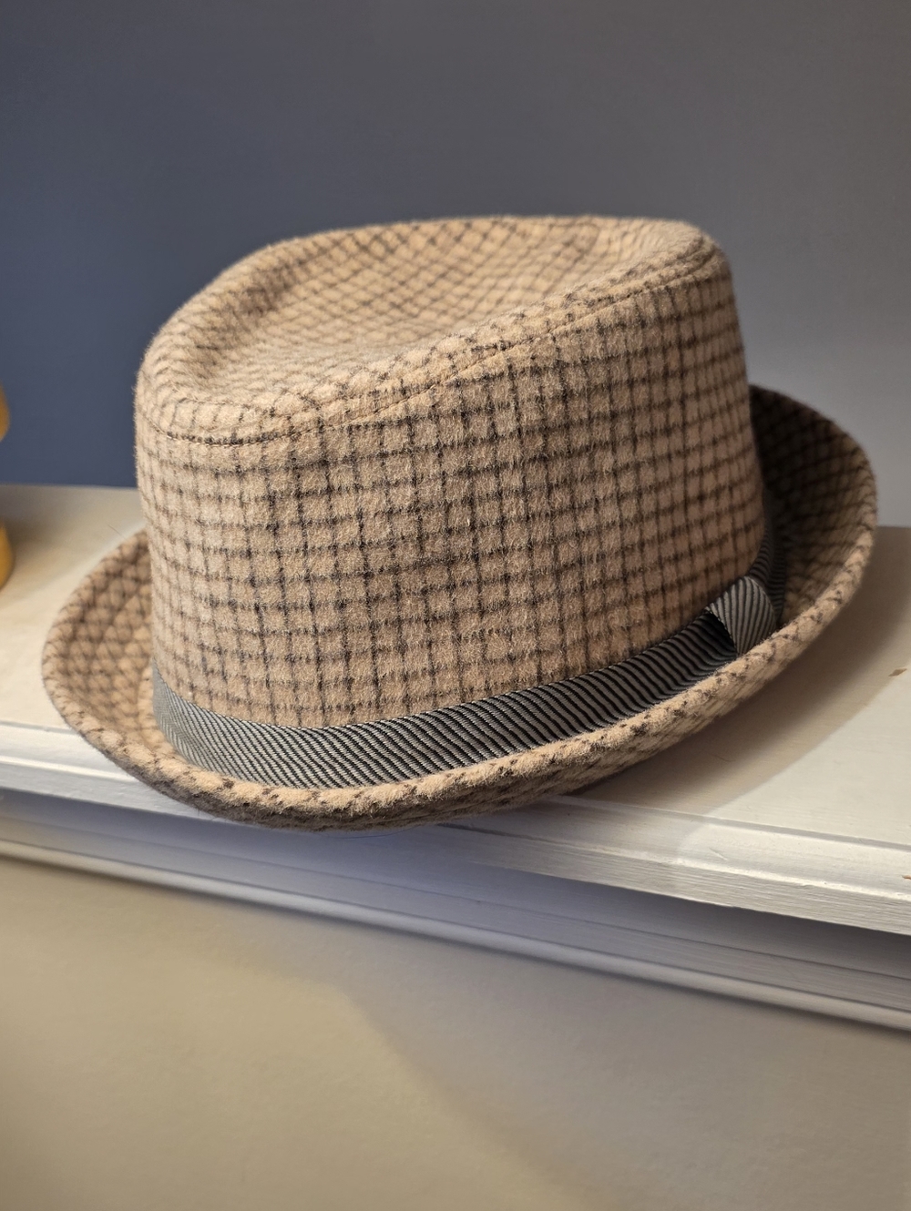 Plaid Wool Fedora Hat in Beige with Gray Band